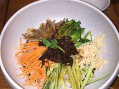 鸡丝凉米线-云海肴·汽锅鸡·云南菜(天津国金汇店)