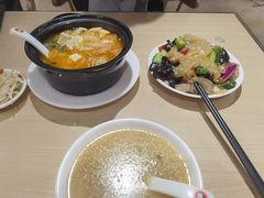 -闫家驴肉老店(华电一校店)