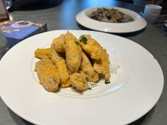 咸蛋黄鸡翅-佬太公海鸭·海鲜大排档(上海总店)
