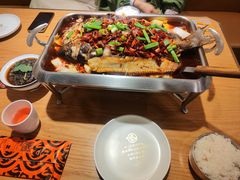 -鸣记脆皮烤鱼(铁西店)