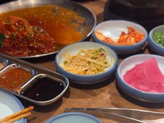 -明洞阿姨·韩式酱蟹烤肉·创意料理(三元桥店)