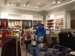 -H&M(鹏欣水游城店)