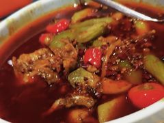 -渝信川菜 · 川味家常菜(财富购物中心店)
