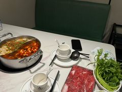-德林酸菜鱼火锅(南丹店)