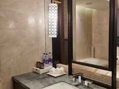 -舟山希尔顿酒店