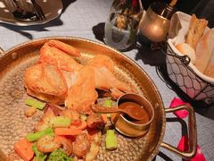 -弦月窗LUNETTE BY AMANDA(复兴路店)