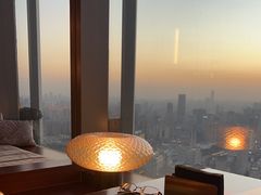 -FLAIR顶层餐厅酒吧(浦东丽思卡尔顿酒店)