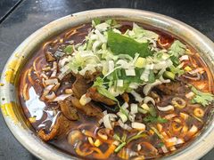 -薛记襄阳香辣牛肉面(平安路店)