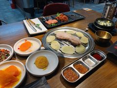 土豆片-·缸桶屋·韩式牛肋条自助烤肉(西湖D11店)