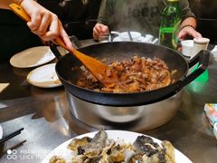 -胡须佬鸡煲四季火锅店(石厦西村直营店)