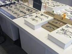 -罗伯特眼镜·蔡司官方授权(前海桂湾店)