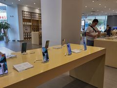 -华为授权体验店(中山公园来福士)