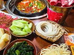 -黔有有贵州酸汤夺夺粉火锅(五味十字店)