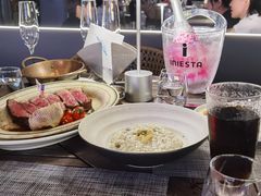 -MONICH牛排融合餐厅(和义大道购物中心店)