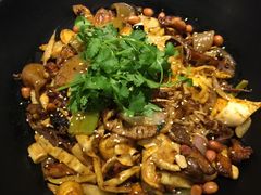 -食乐佳麻辣香锅(森林摩尔商业街区店)