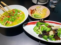 -麻六记(凤凰汇店)