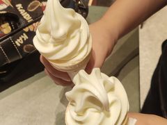 -麦当劳(中山公园龙之梦店)