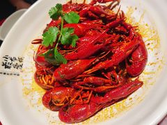 -龙巢盱眙龙虾·牛蛙·烧烤宵夜(八卦岭店)