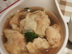 -新大咀港式茶餐厅(宝山万达店)