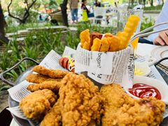 小食拼盘-露露家咖啡店