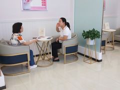 -爱月宝月嫂·育儿嫂