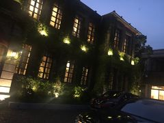 -半岛公馆(淞兴西路店)