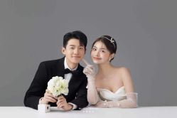 -喜爱高定婚纱摄影