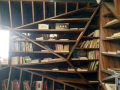 -钟书阁(松江泰晤士小镇店)