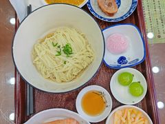 -百年老字号·观振兴蟹黄面·三虾面·苏式面(观前街富仁坊巷店)