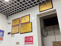 -覃肥叔桂林米粉(粮道街店)