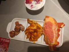 -山焱·炭火自助烤肉(周浦万达店)