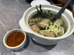 -莱莱小笼·乔艾