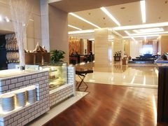 -湖景知味西餐厅•自助餐• 轻食(南京金茂威斯汀大酒店)
