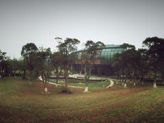 -上海滴水湖皇冠假日酒店