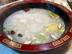鲜斑鱼汤锅底-京门活鱼馆·鱼火锅(百子湾（原红庙）店)