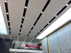 -上海华裕比亚迪4S店