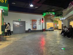 -成都星期8小镇(江宁南路店)