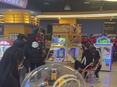 -爱玩嘉年华(龙湖曲江天街店)