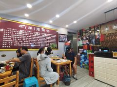 -榕江牛瘪牛肉火锅