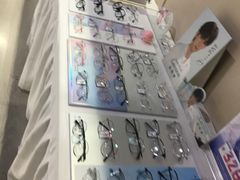 -零度眼镜·宝视友·蔡司依视路(吾悦花街店)