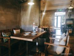 -HIGH FIVE哈福手工汉堡(桂林路店)