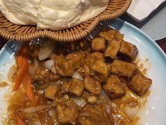 -老码头黑皮肘子锅包肉熏酱水饺(文政街店)