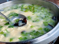 牡蛎豆腐汤-95号酱骨·一块豆腐(展春园西路店)