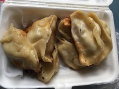 -黄阿姨锅贴大王(万航渡路店)