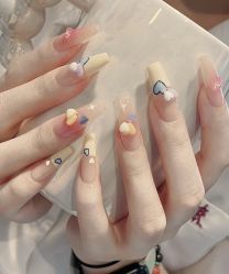 -悦指间美甲美睫美肤