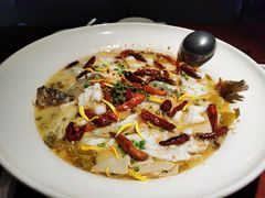 金牌老坛酸菜鱼-鱼亨小鲜酸菜鱼(大信店)