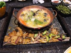 -哈吱喂丽江火塘·牦牛火锅(五一街店)