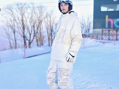 -中旅松花湖滑雪场
