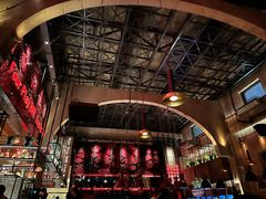 -FOUR PLAY BAR