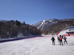 -亚布力新体委滑雪场